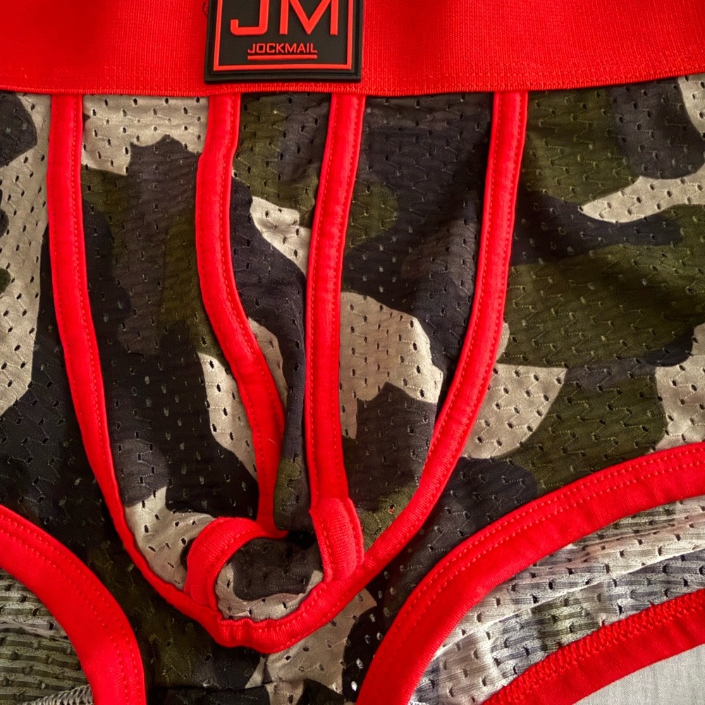 JM Jockmail Men’s Camo Mesh Boxer Briefs with Red Trim - Picture 3 of 6